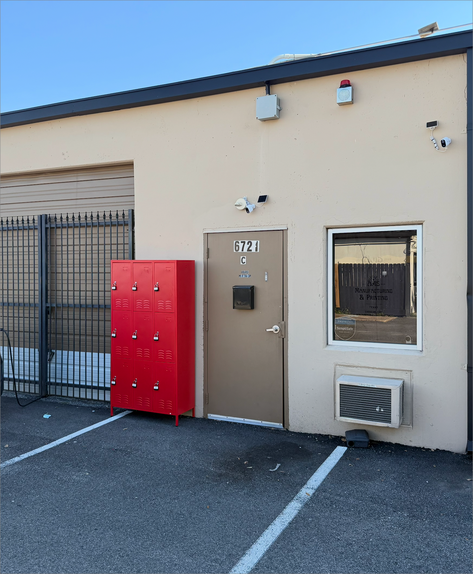 AMS Transfers secure pickup lockers in Houston